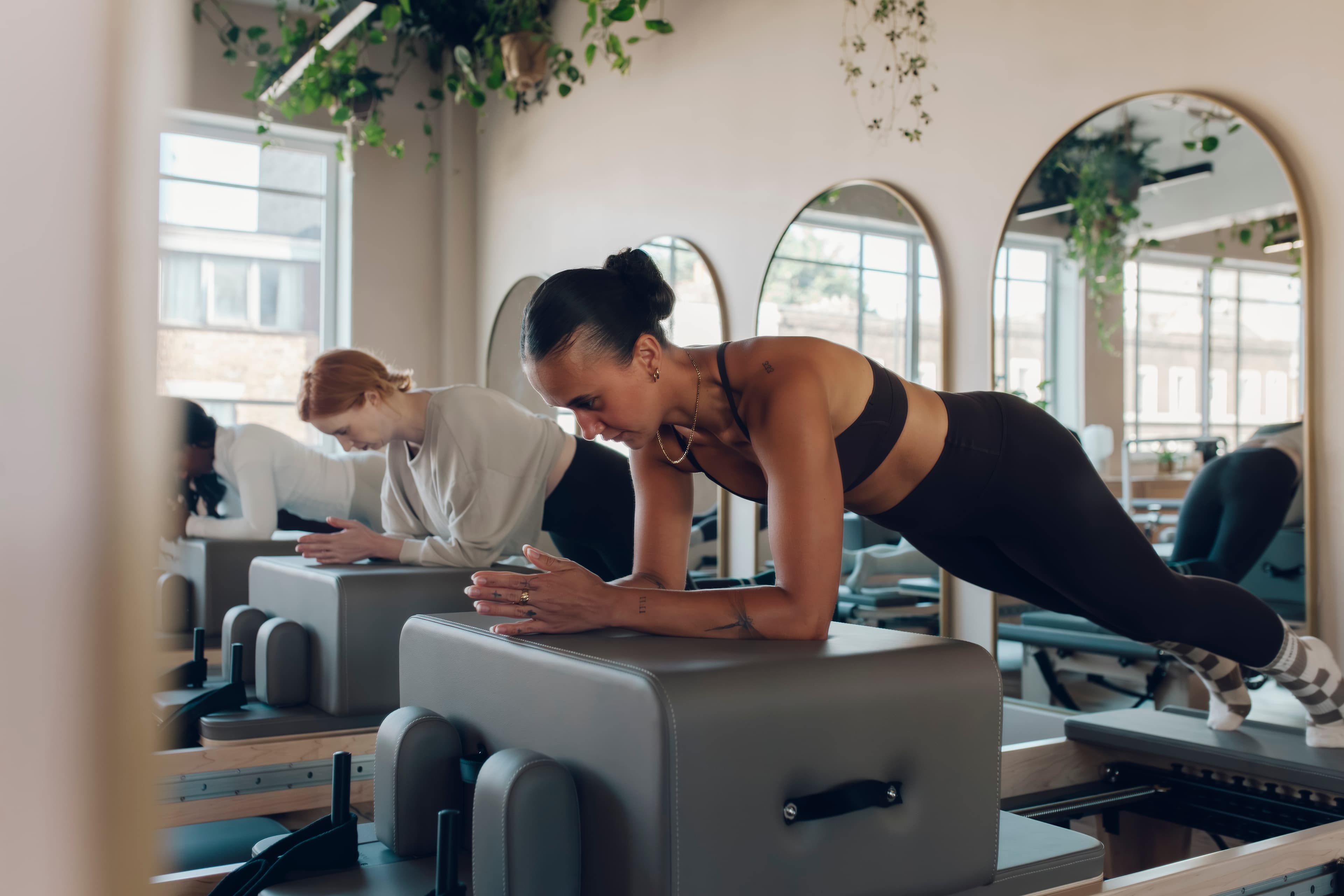 Holistic - Beginner Contemporary Reformer Pilates
