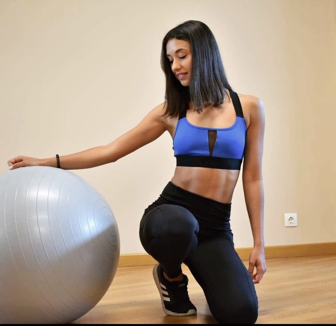 Chrysa  Tsoukla Card