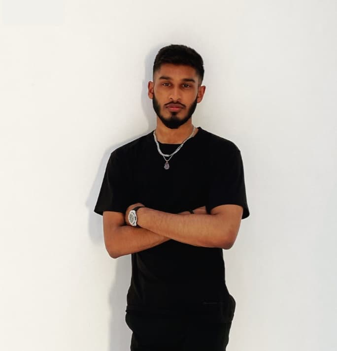 Professional Profile Image 1053