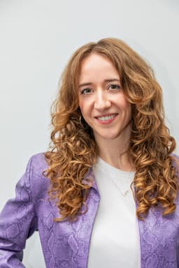 Lucia Fontaina-Powell user image